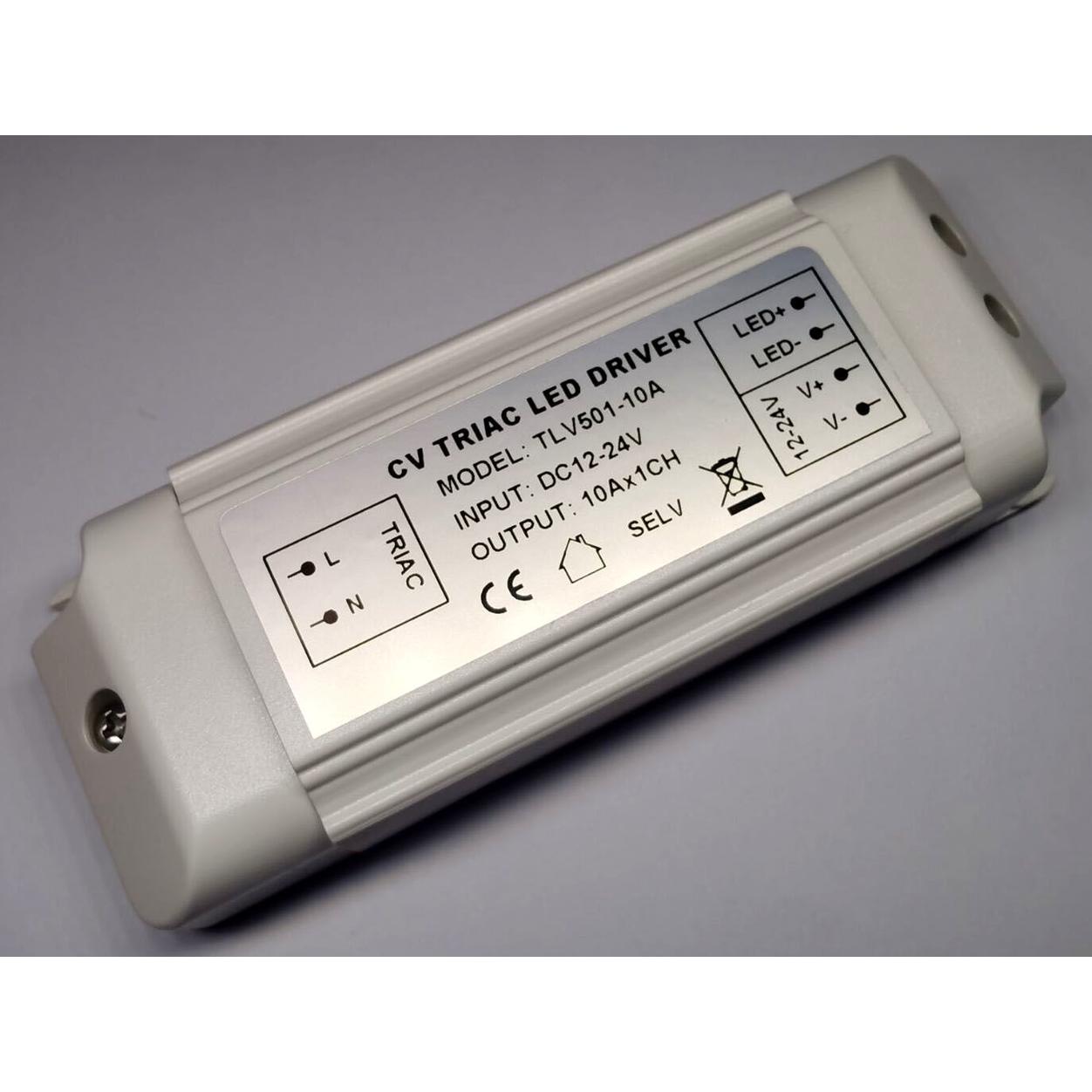 Low voltage PWM LED dimmer controlled by Triac